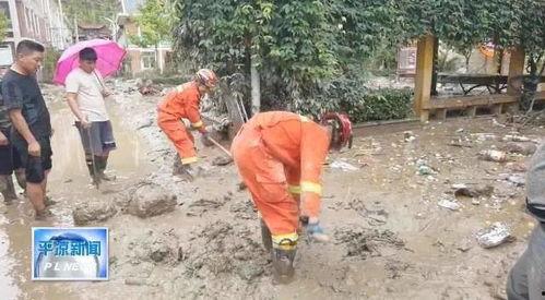 消防战士爆料的视频,揭秘火灾现场惊心动魄瞬间